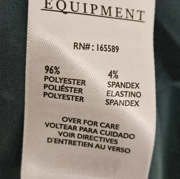 Equipment  NWT June Bug Emerald Satin Classic Signature Top - Picture 5 of 11